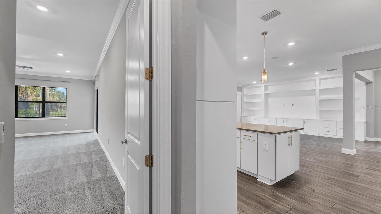 Image 33 of 81 For 16415 Slate Place