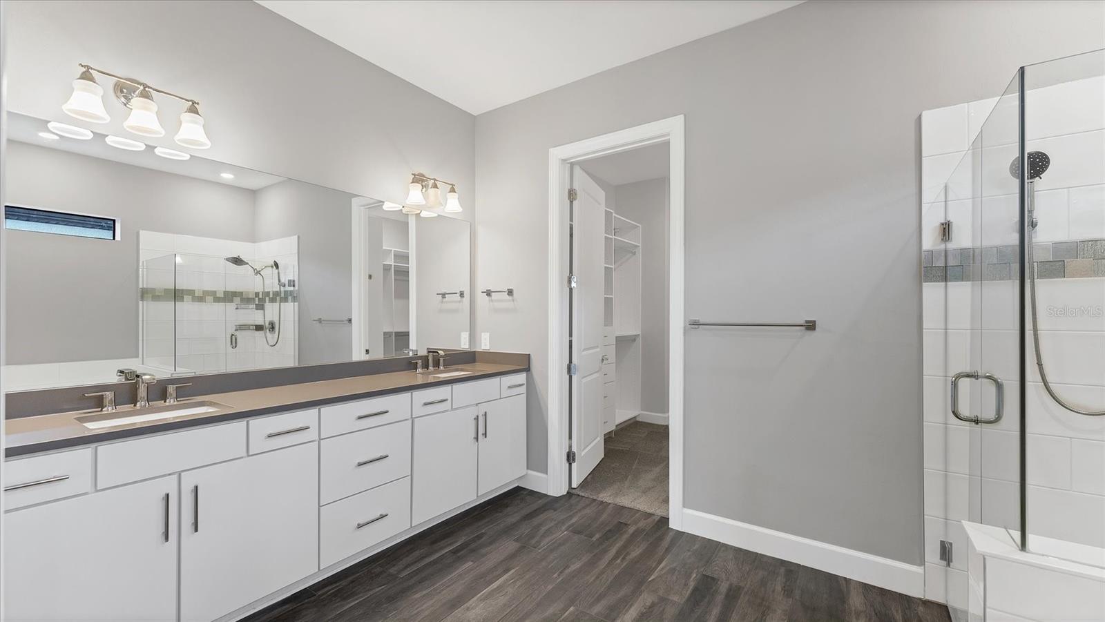 Image 44 of 81 For 16415 Slate Place