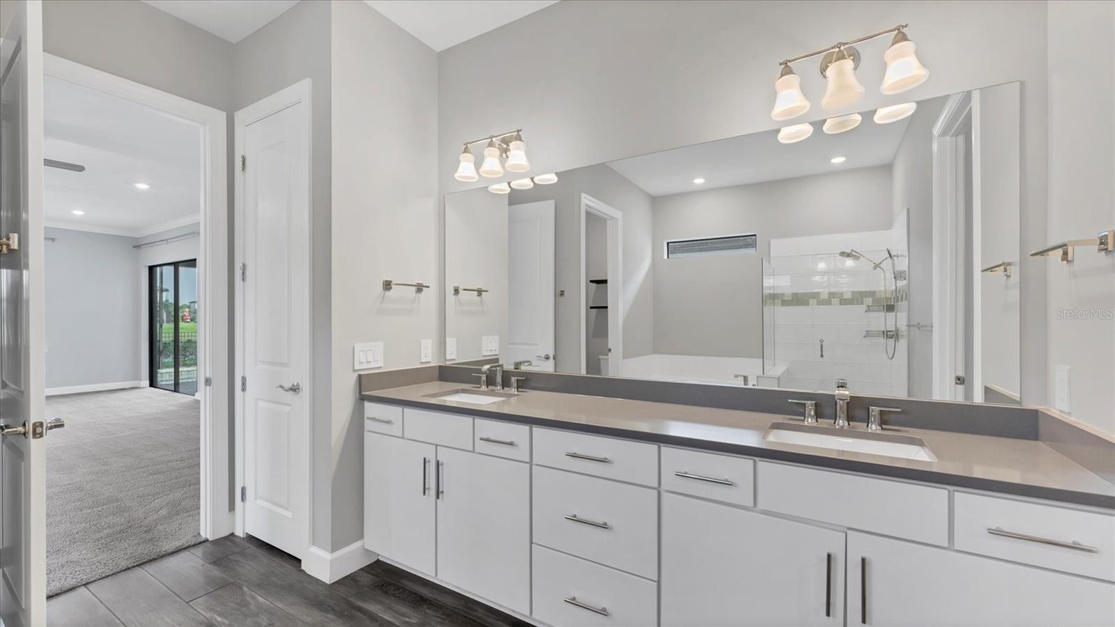 Image 45 of 81 For 16415 Slate Place