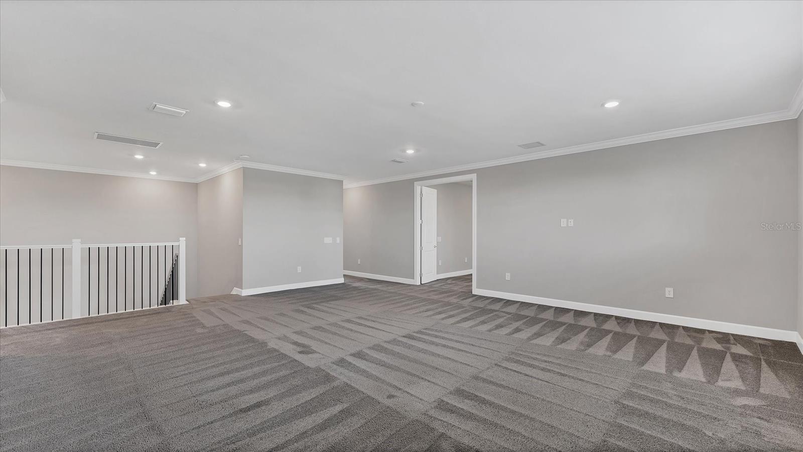 Image 49 of 81 For 16415 Slate Place