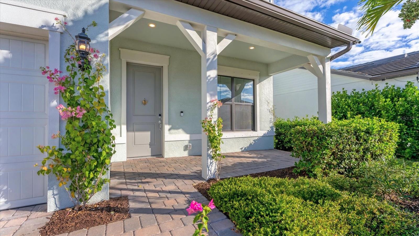 Image 6 of 81 For 16415 Slate Place