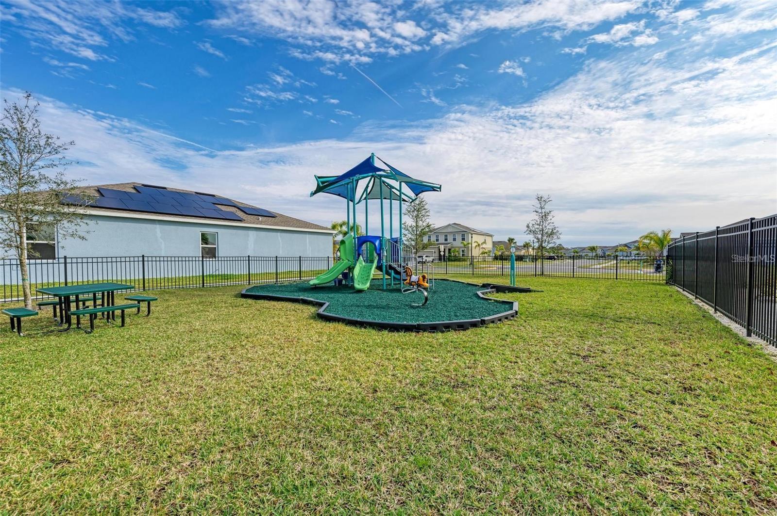 Image 24 of 32 For 11620 61st Street E