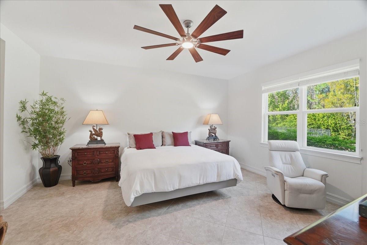 Image 18 of 36 For 3204 Royal Gardens Avenue