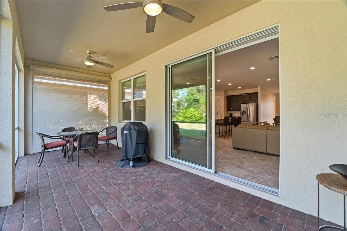 Image 28 of 36 For 3204 Royal Gardens Avenue