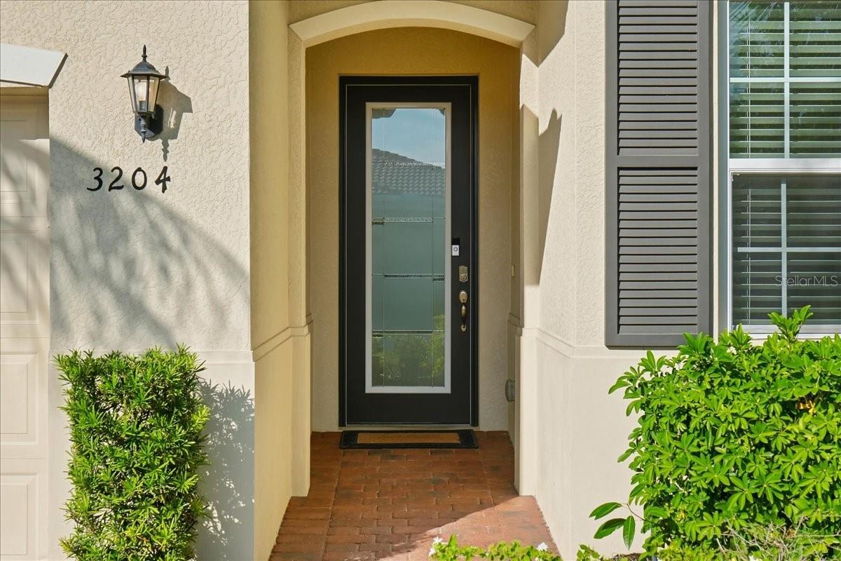 Image 4 of 36 For 3204 Royal Gardens Avenue