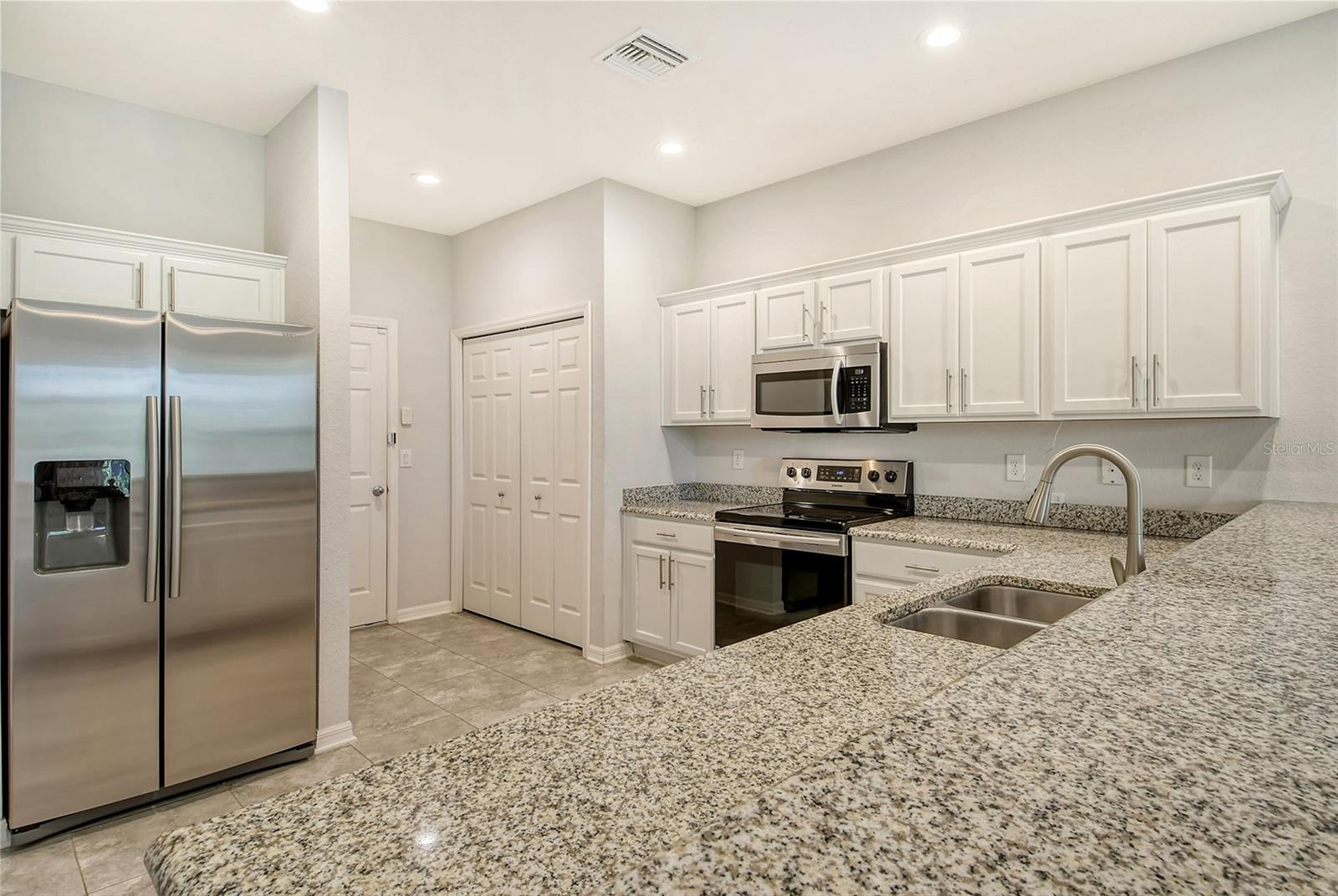 Image 13 of 46 For 1262 Grantham Drive