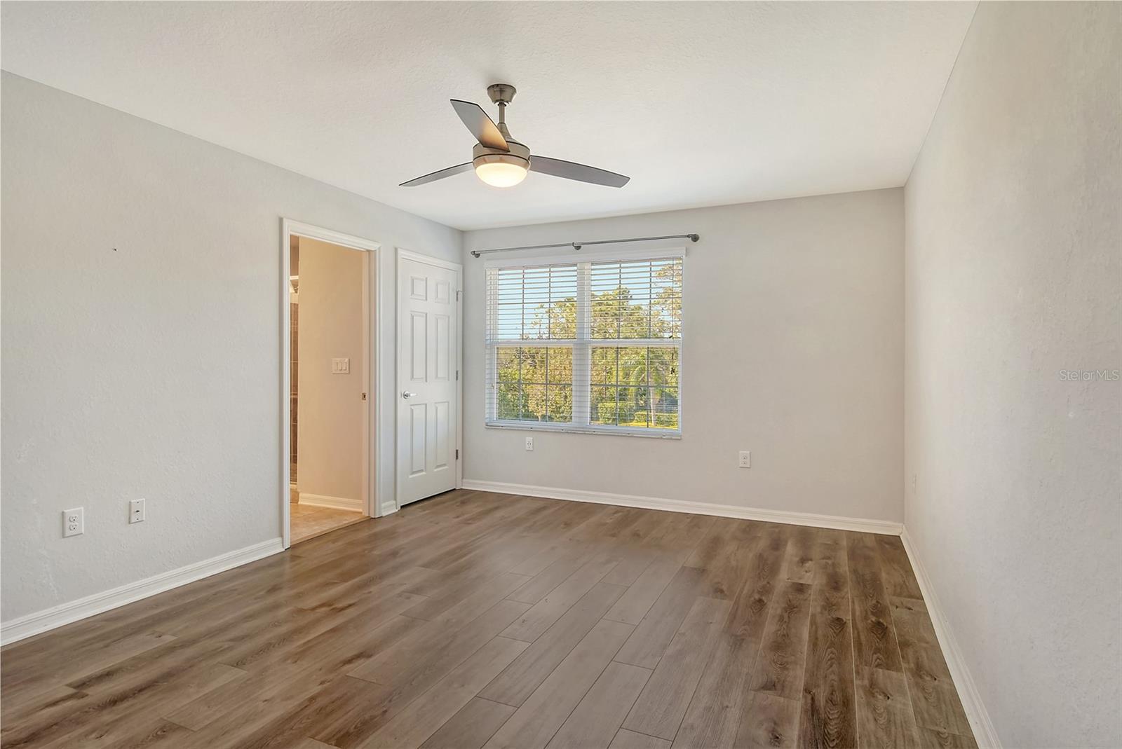 Image 22 of 46 For 1262 Grantham Drive