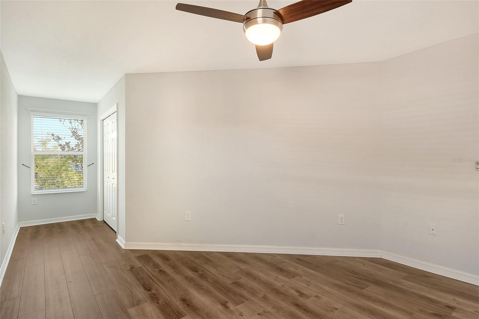 Image 28 of 46 For 1262 Grantham Drive