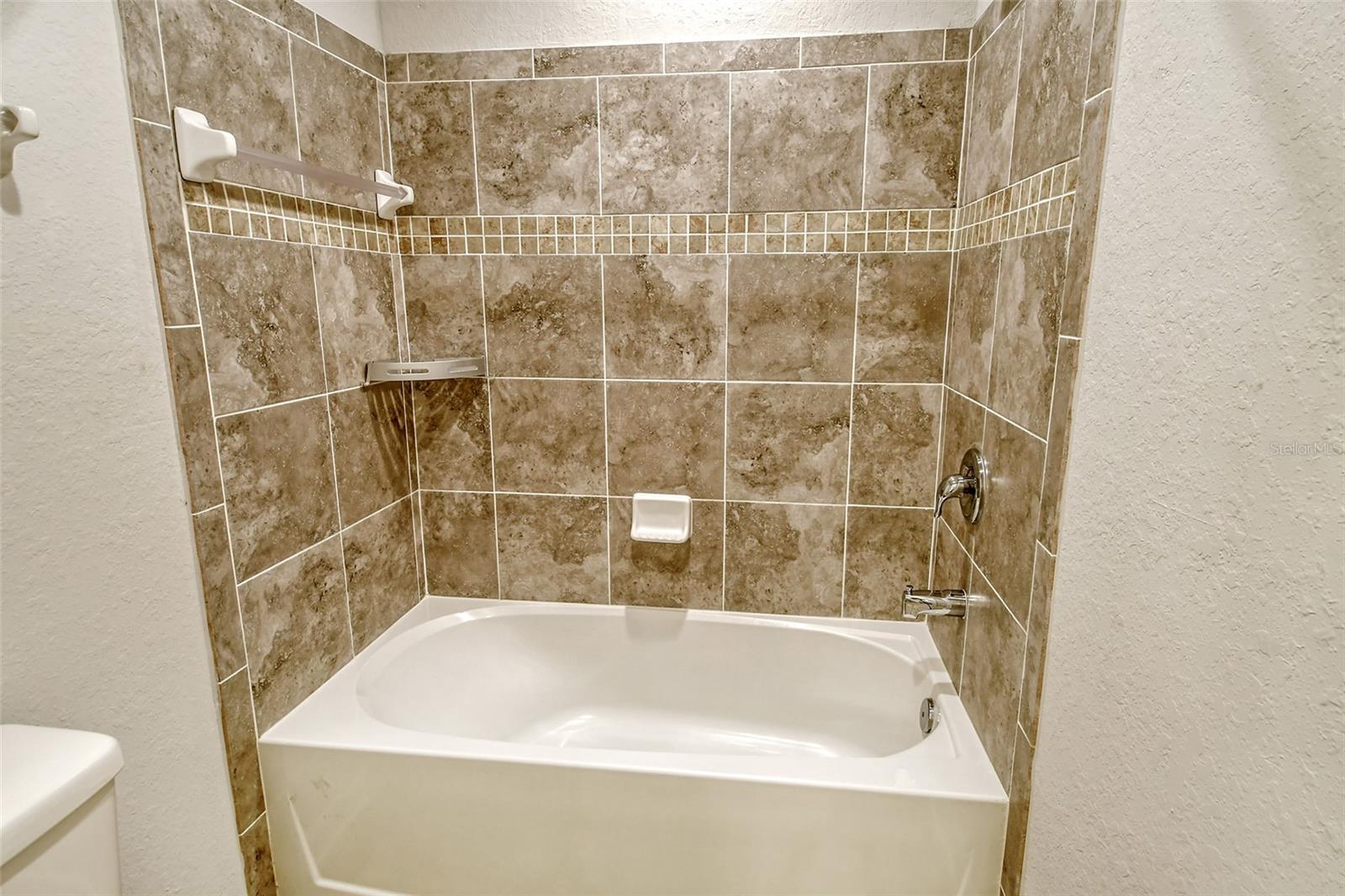 Image 31 of 46 For 1262 Grantham Drive