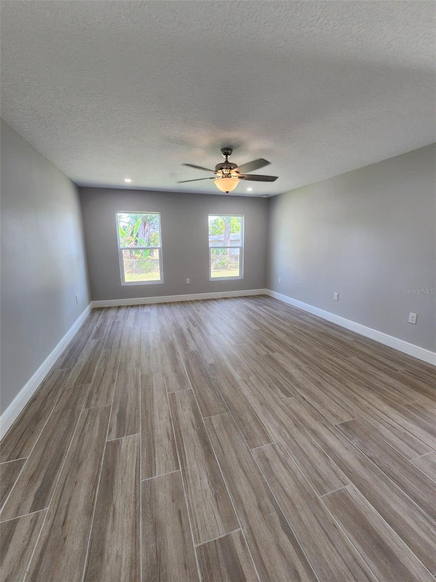 Image 5 of 14 For 1013 13th Street E