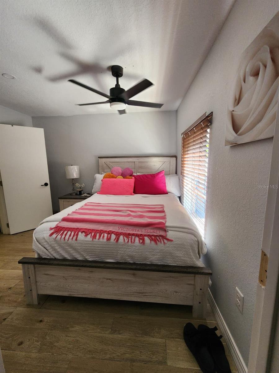 Image 17 of 22 For 5409 18th Street Boulevard E