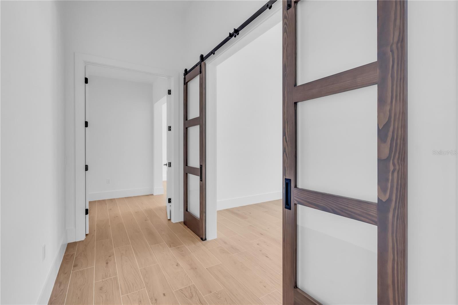 Image 22 of 55 For 7125 Westmoreland Drive