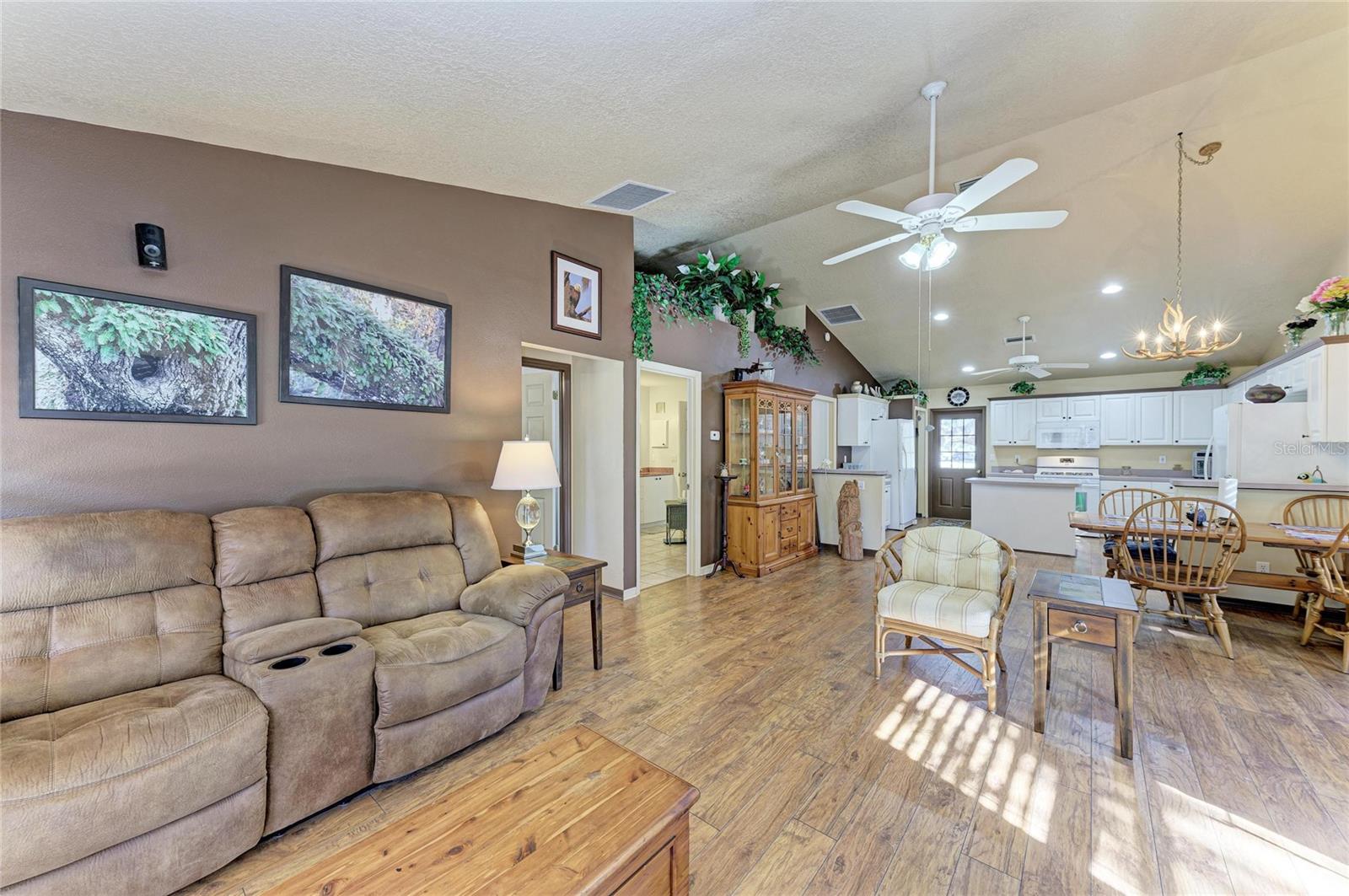 Image 11 of 58 For 7205 Wauchula Road