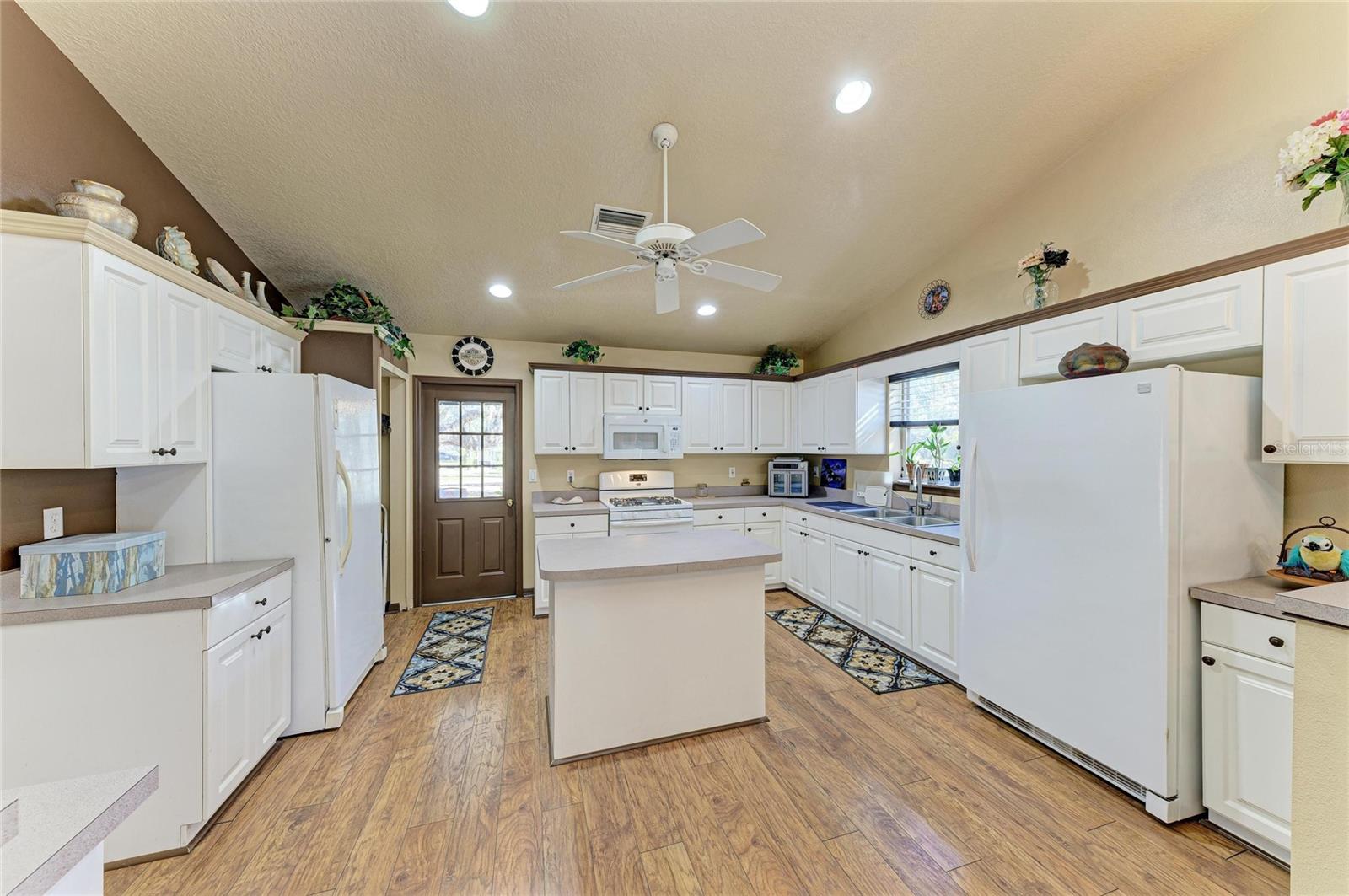 Image 17 of 58 For 7205 Wauchula Road