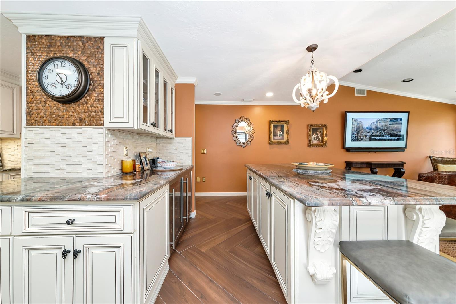 Image 13 of 55 For 6976 Country Lakes Circle