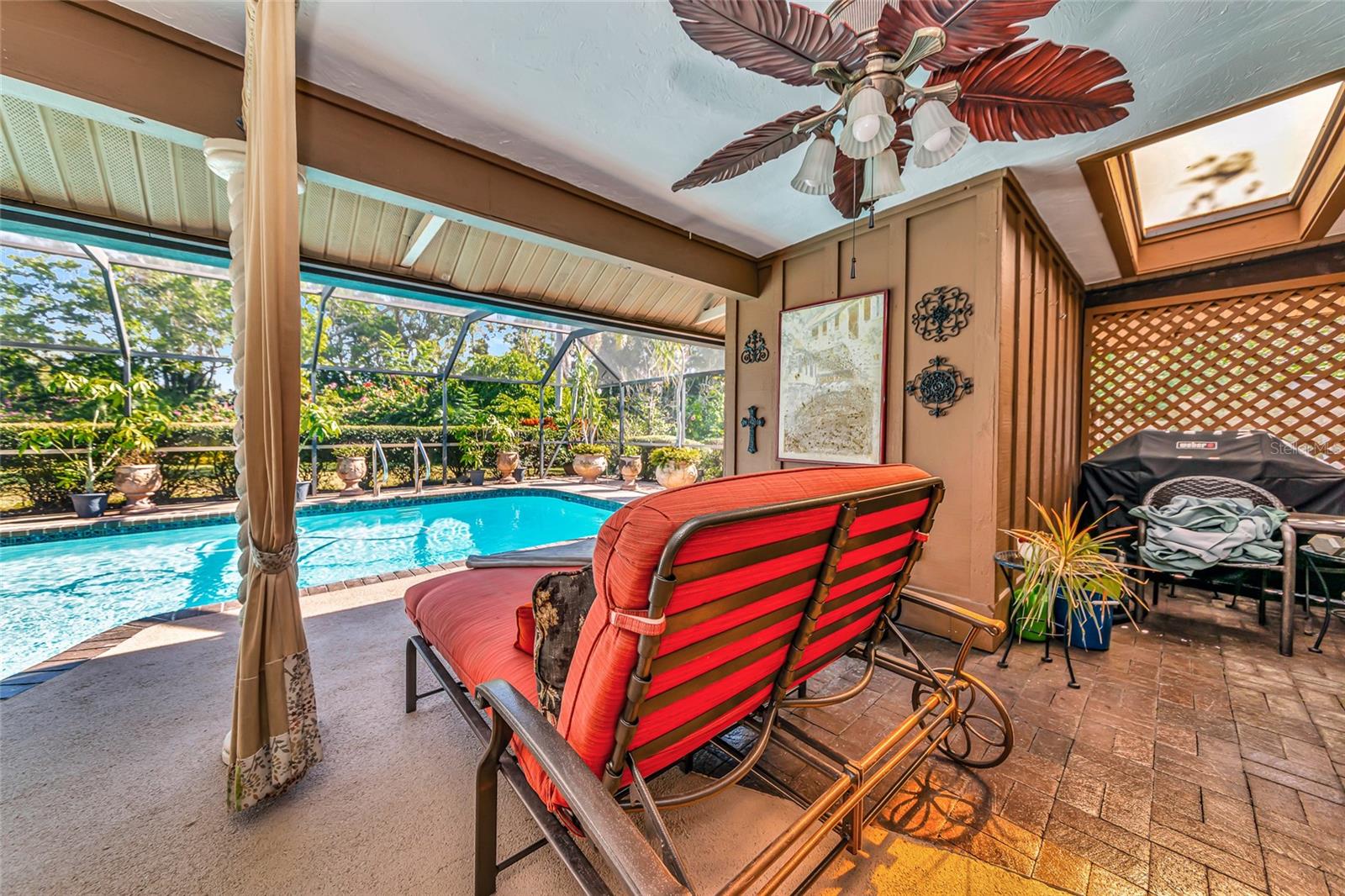 Image 43 of 55 For 6976 Country Lakes Circle