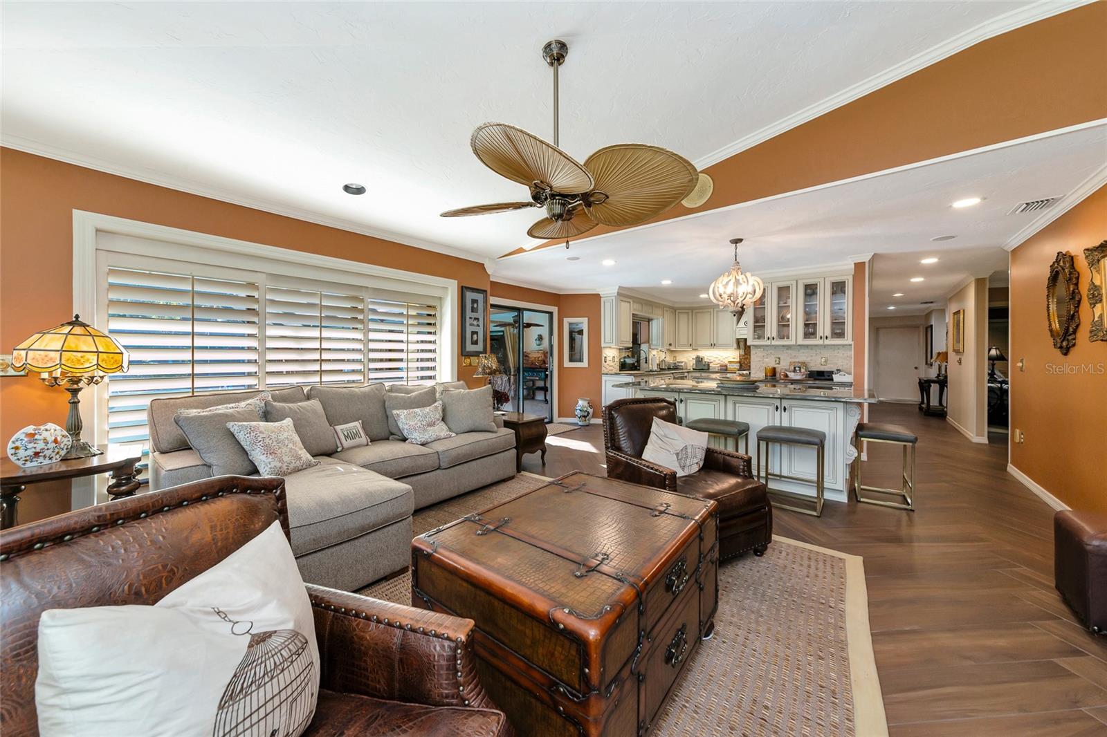 Image 7 of 55 For 6976 Country Lakes Circle