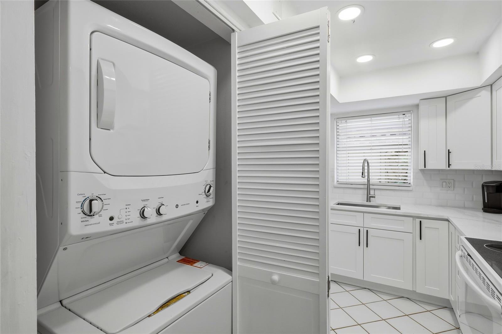 Image 12 of 48 For 4307 Gulf Drive 109