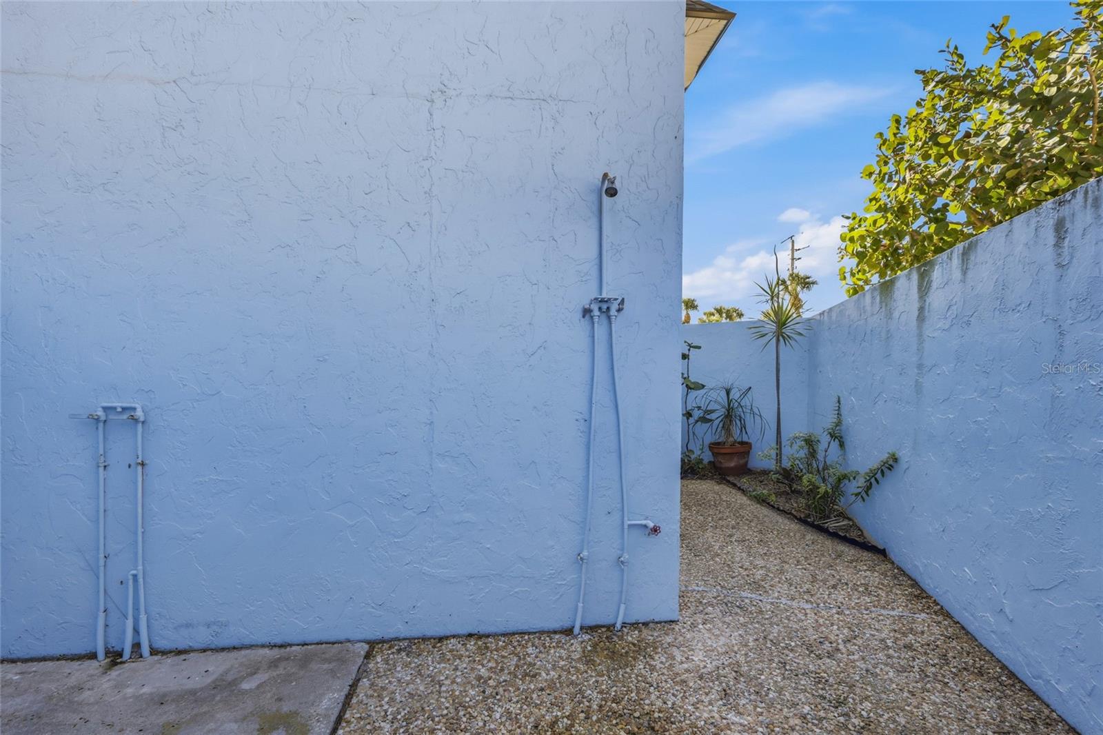 Image 23 of 48 For 4307 Gulf Drive 109