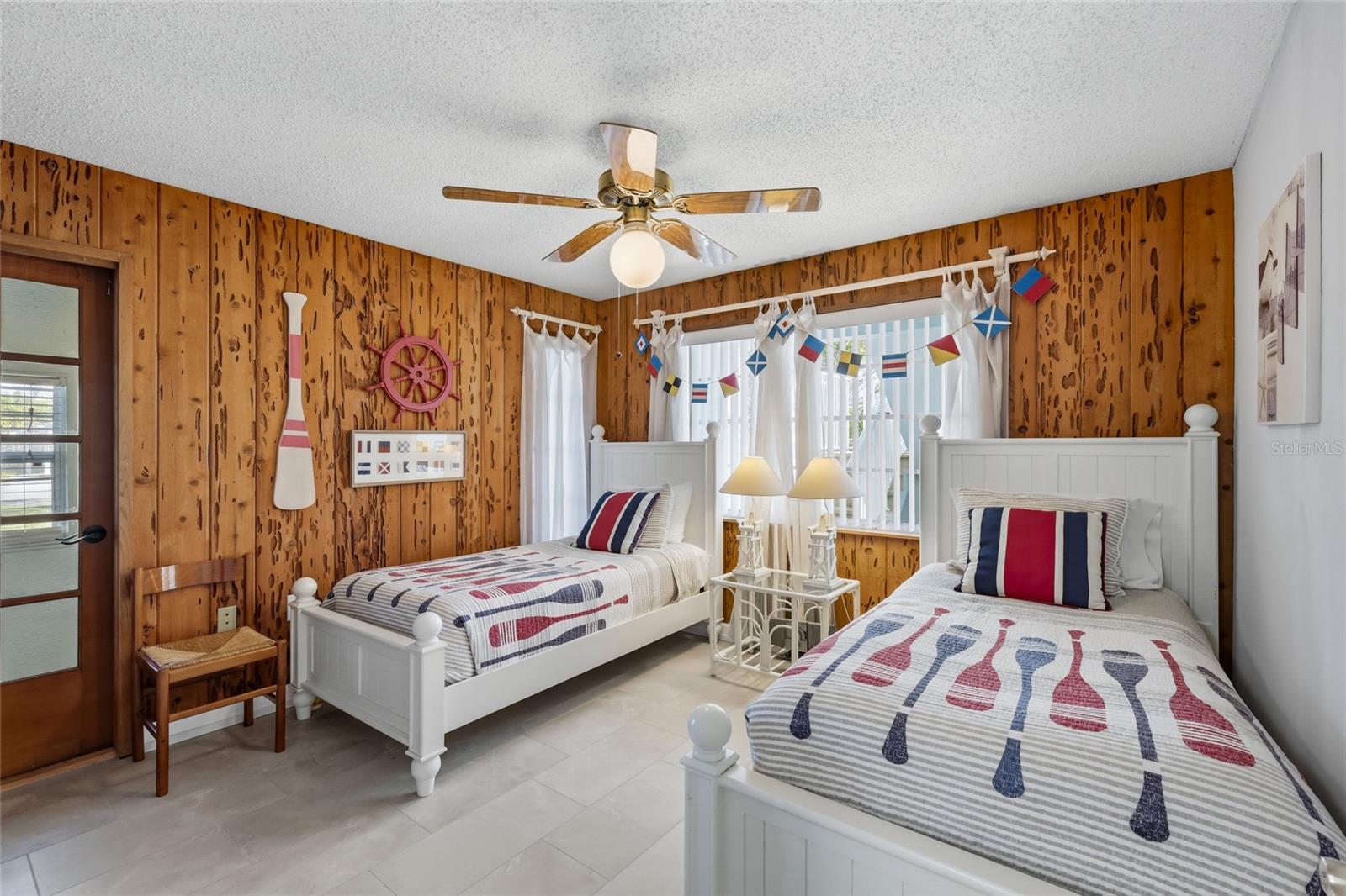 Image 24 of 48 For 4307 Gulf Drive 109