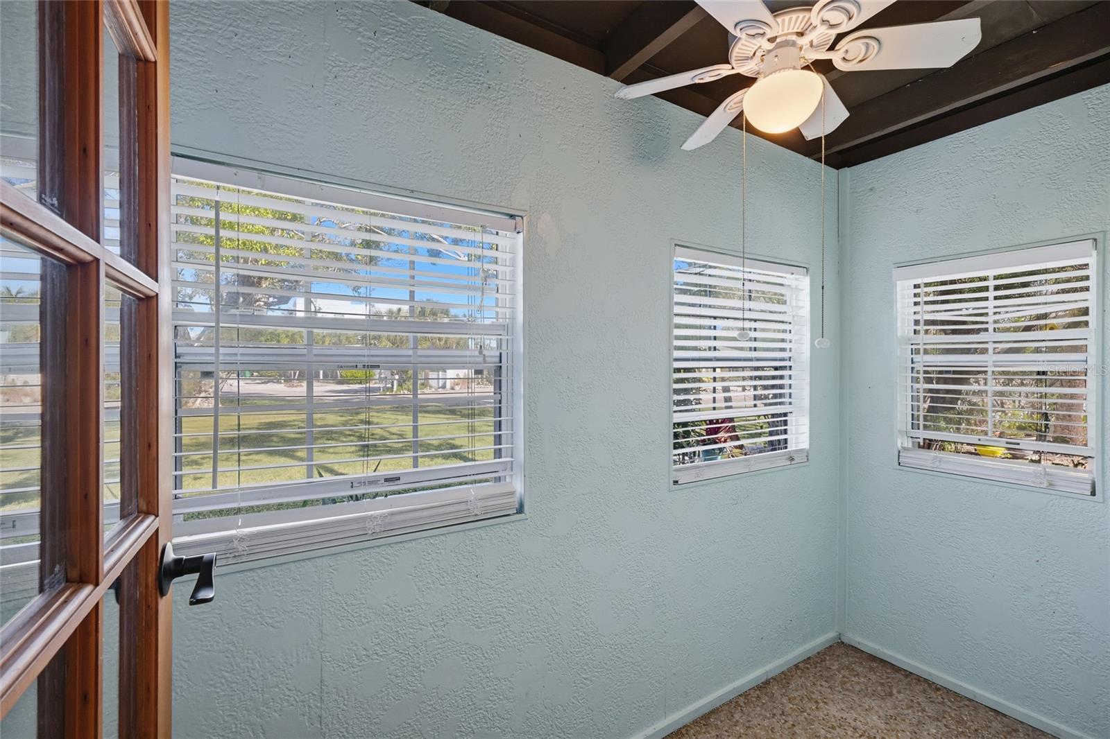 Image 26 of 48 For 4307 Gulf Drive 109