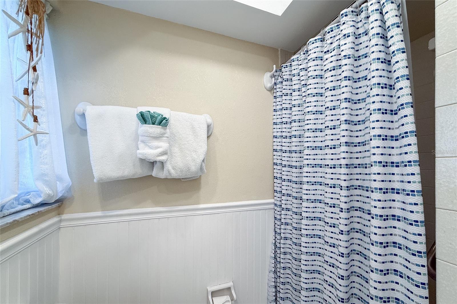 Image 28 of 48 For 4307 Gulf Drive 109