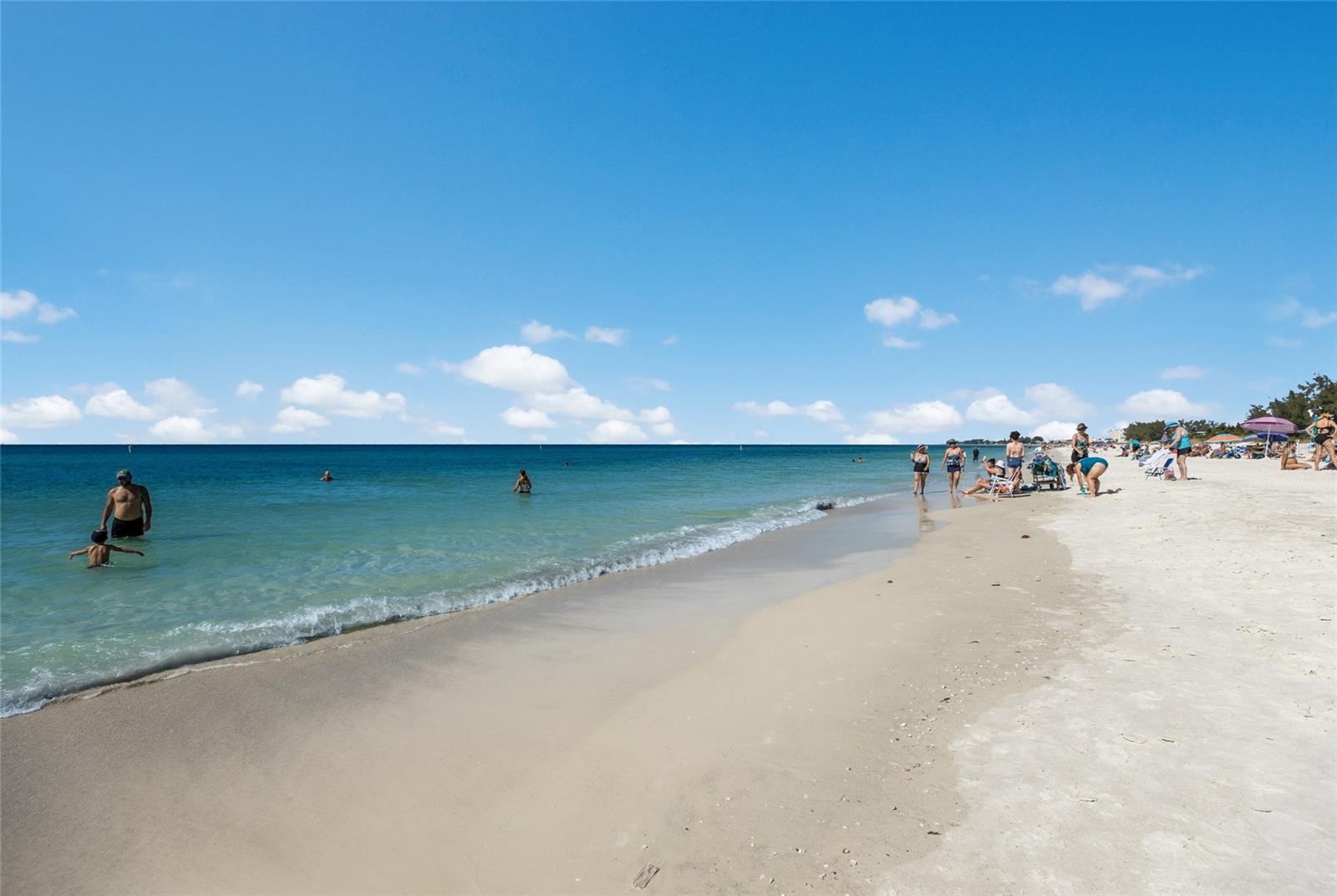 Image 47 of 48 For 4307 Gulf Drive 109