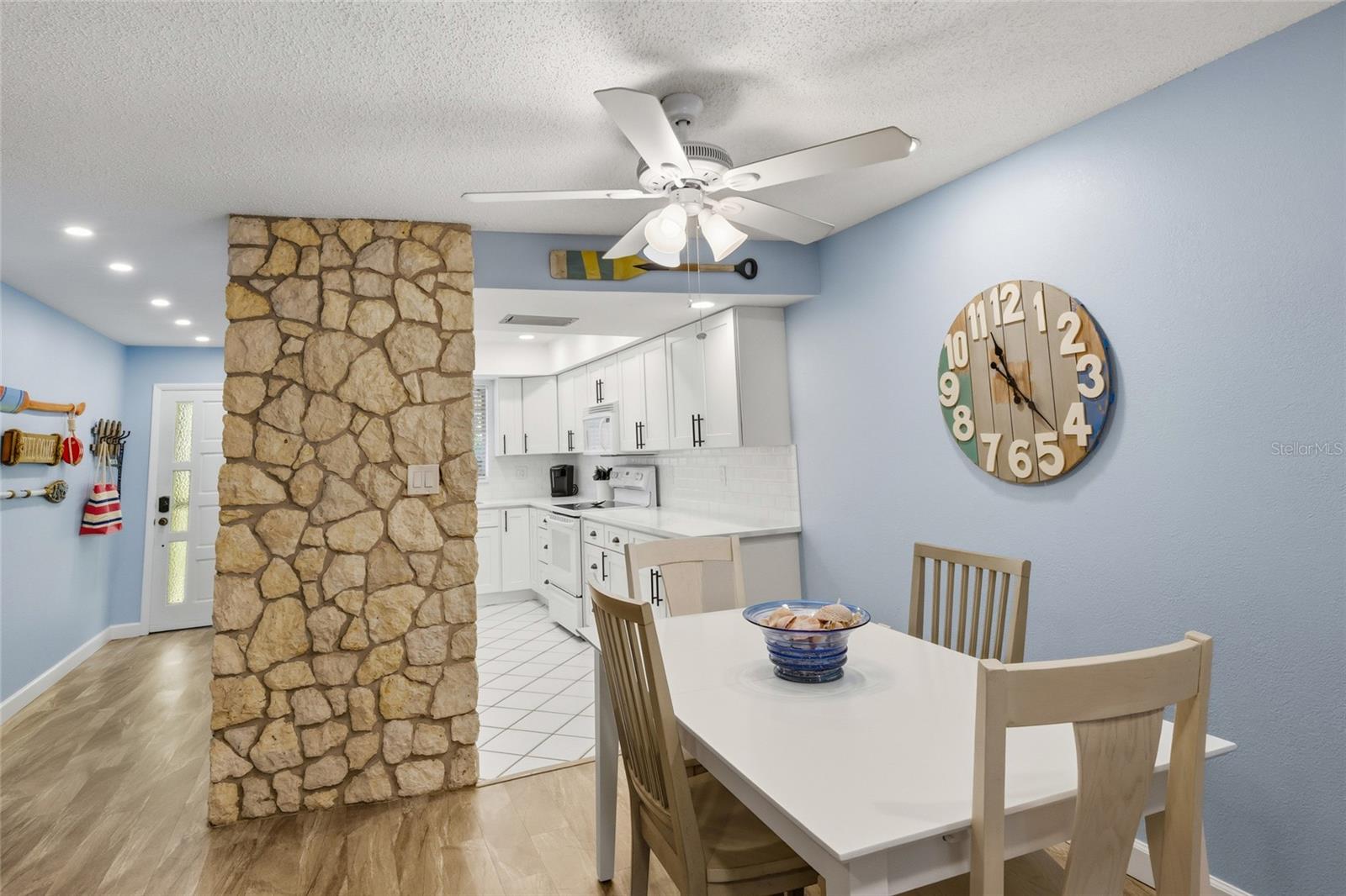 Image 8 of 48 For 4307 Gulf Drive 109