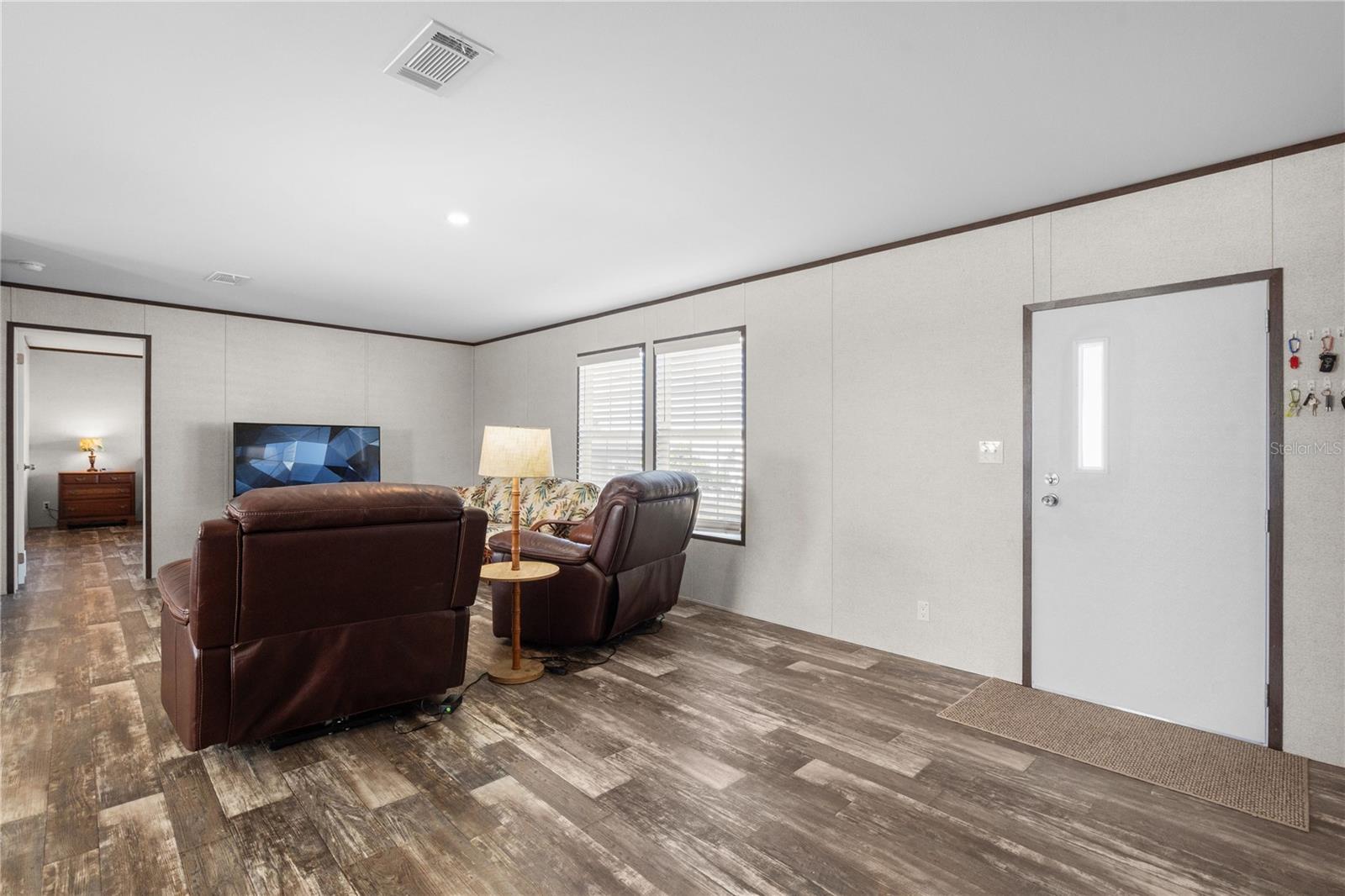 Image 10 of 42 For 224 Wolverine Avenue