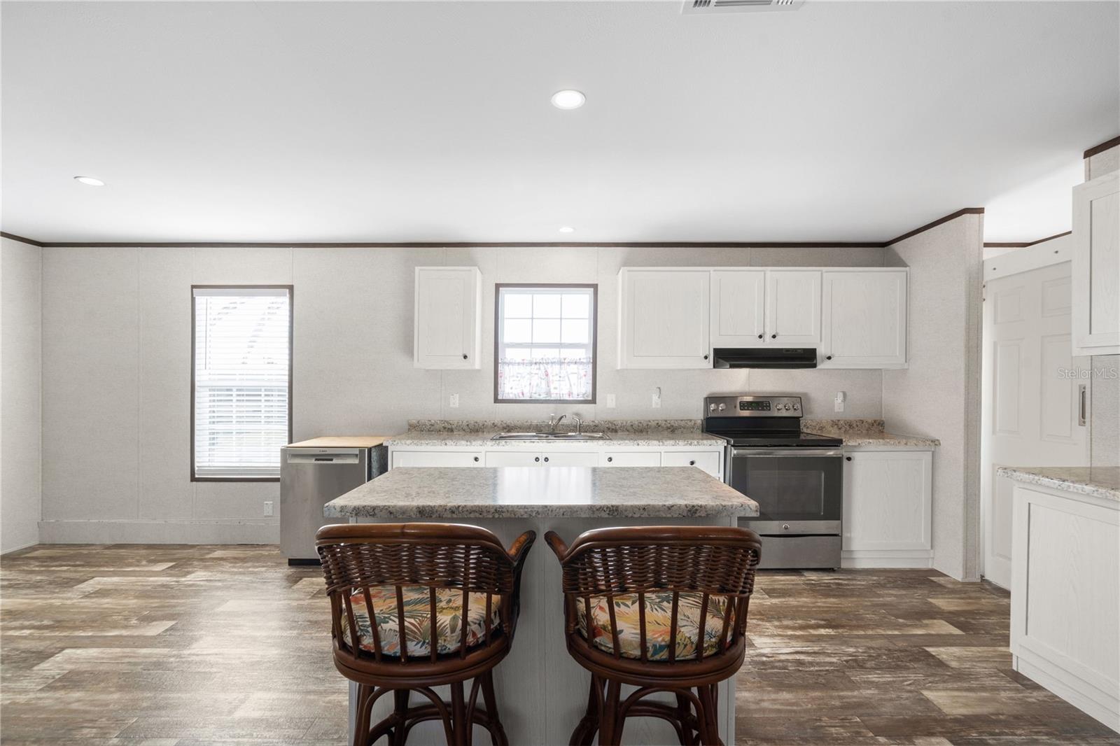 Image 11 of 42 For 224 Wolverine Avenue