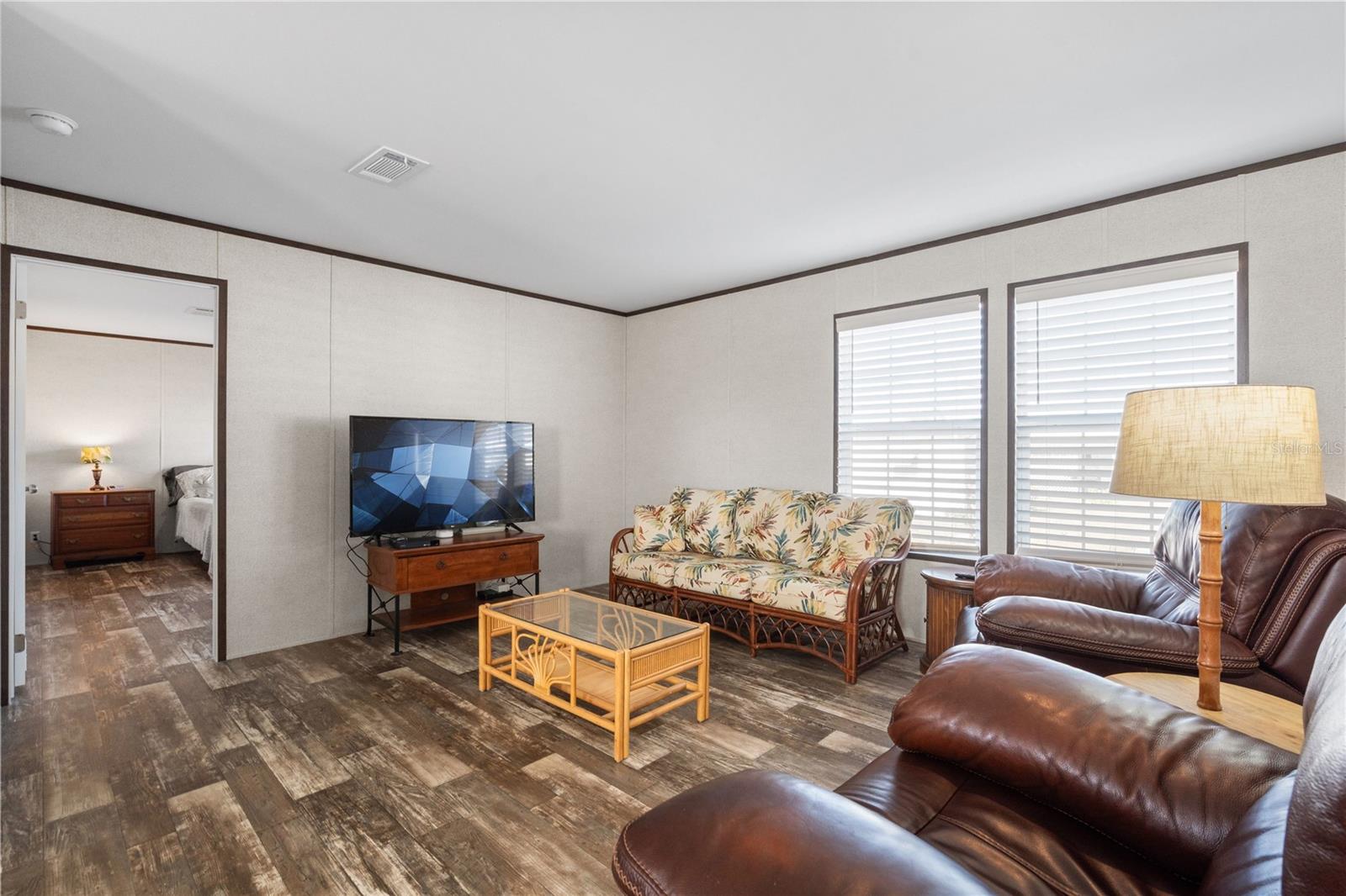 Image 4 of 42 For 224 Wolverine Avenue