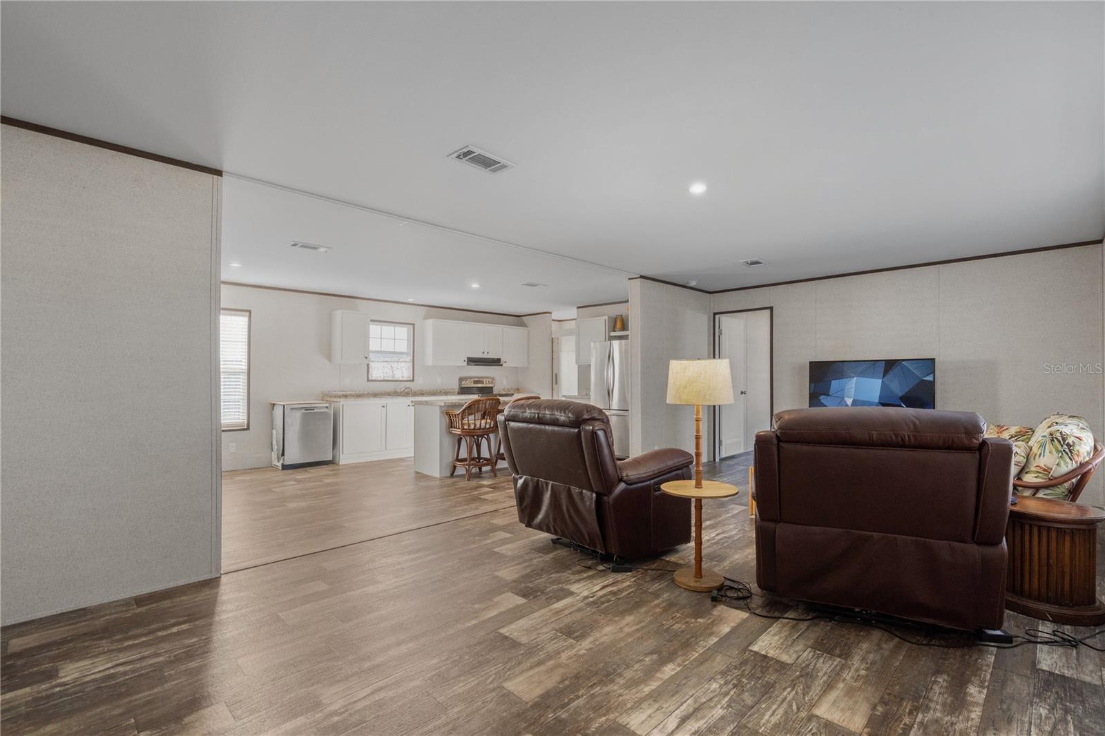 Image 9 of 42 For 224 Wolverine Avenue