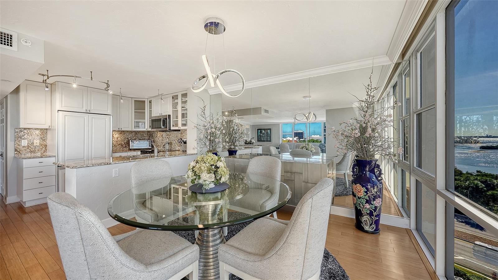 Image 15 of 62 For 770 Palm Avenue 704