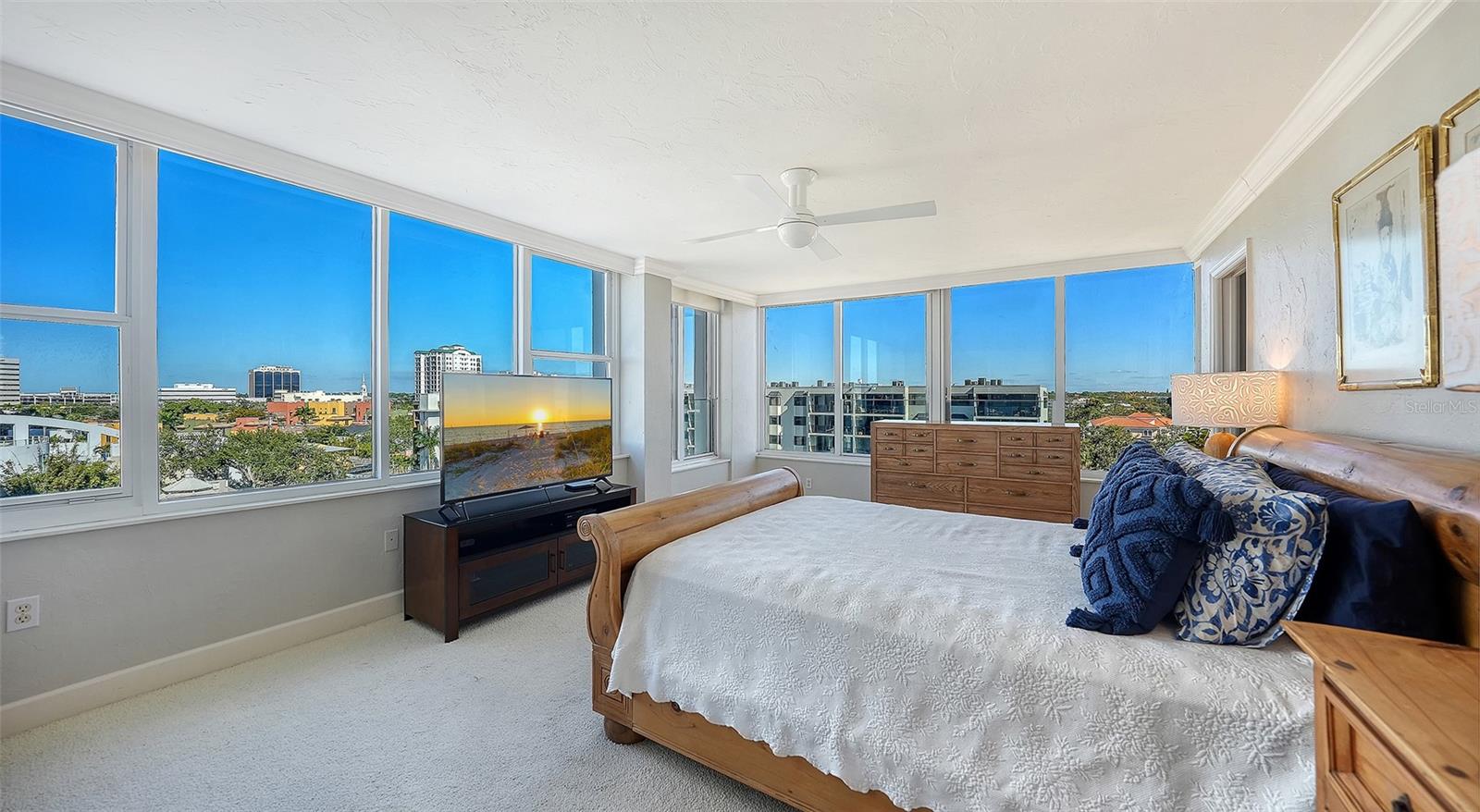 Image 24 of 62 For 770 Palm Avenue 704