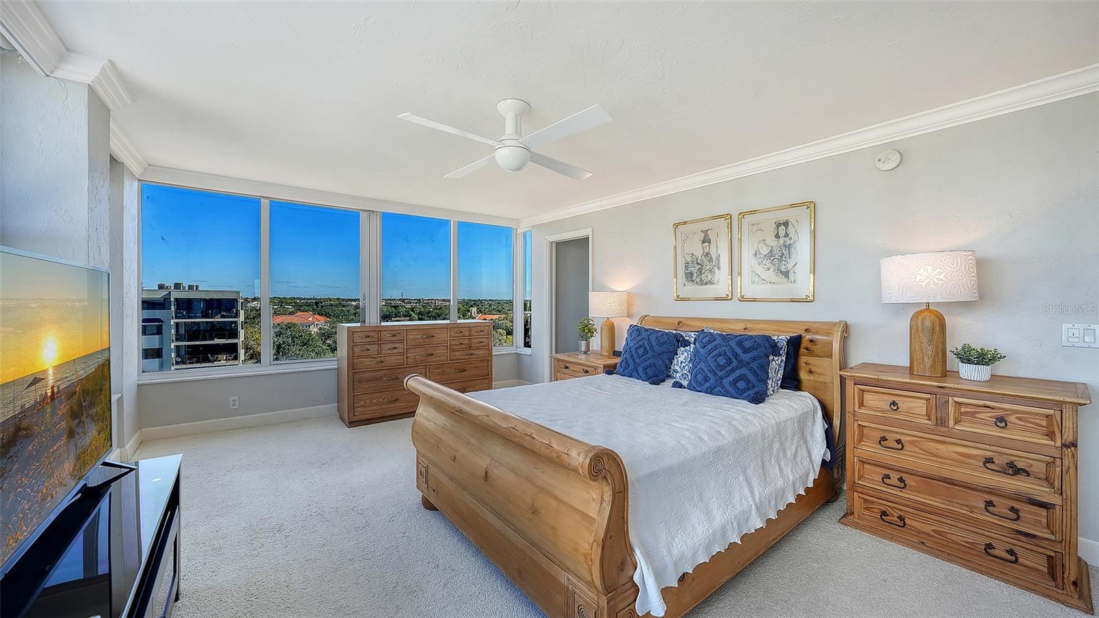 Image 25 of 62 For 770 Palm Avenue 704