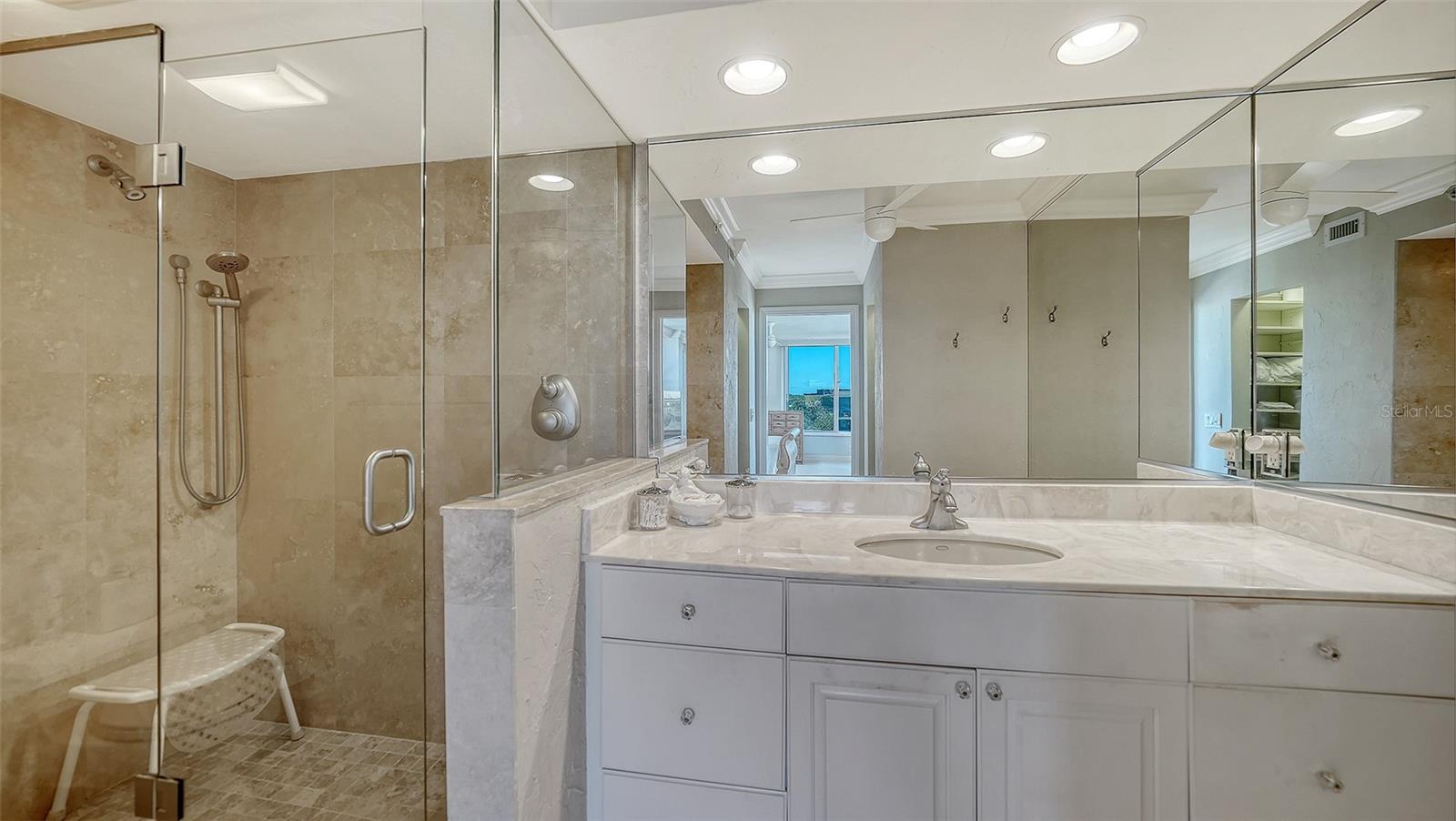 Image 30 of 62 For 770 Palm Avenue 704