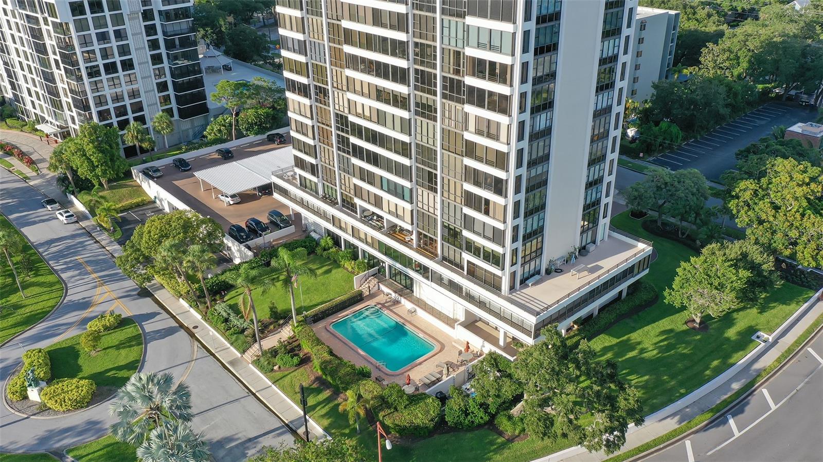 Image 35 of 62 For 770 Palm Avenue 704