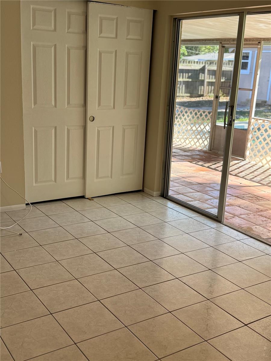 Image 19 of 19 For 6910 Friendship Drive