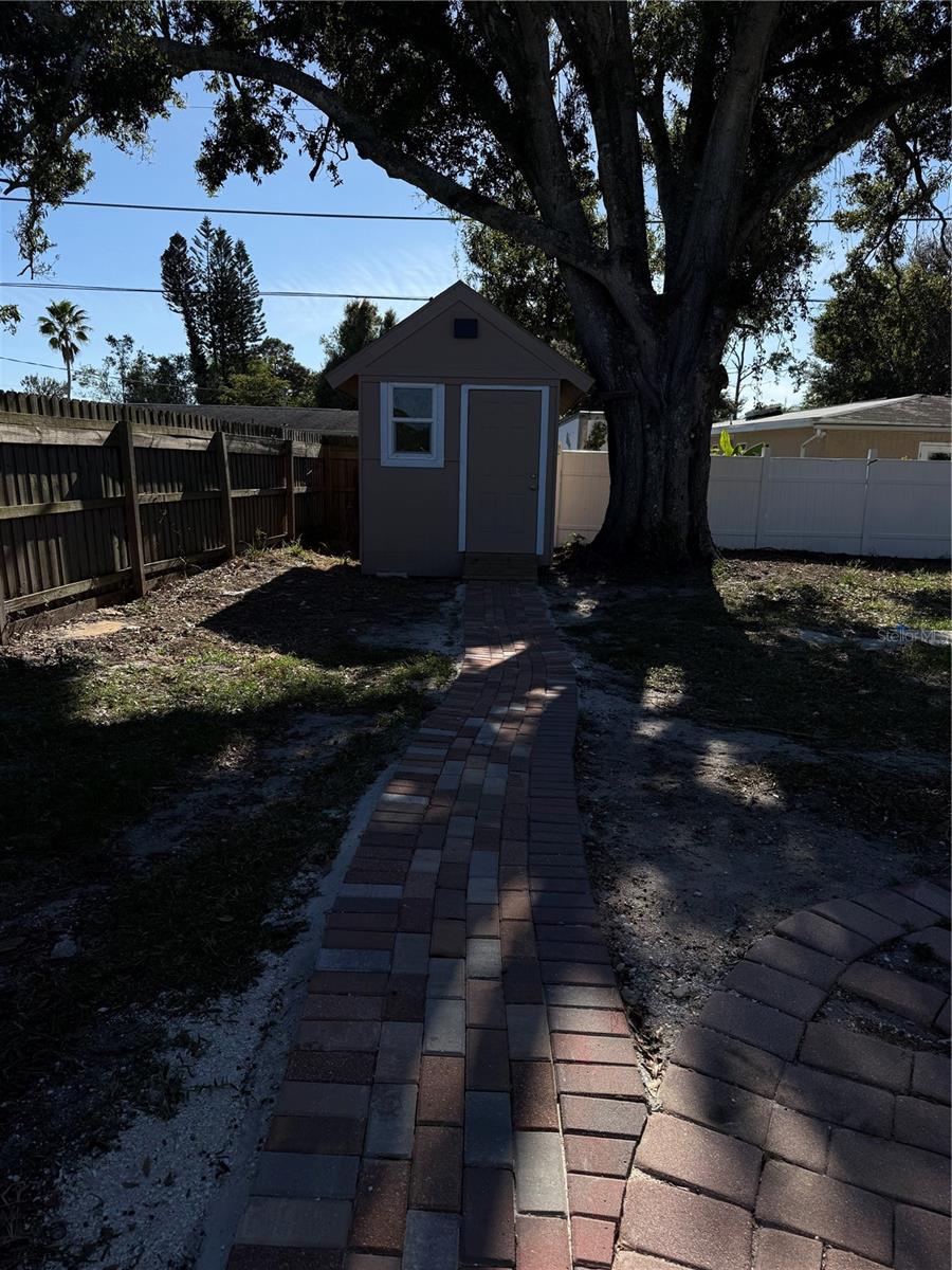 Image 3 of 19 For 6910 Friendship Drive