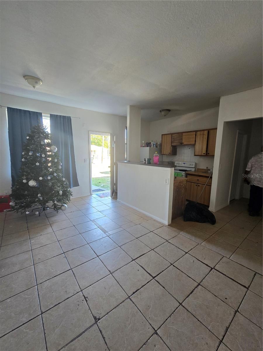 Image 6 of 7 For 1242 23rd Street