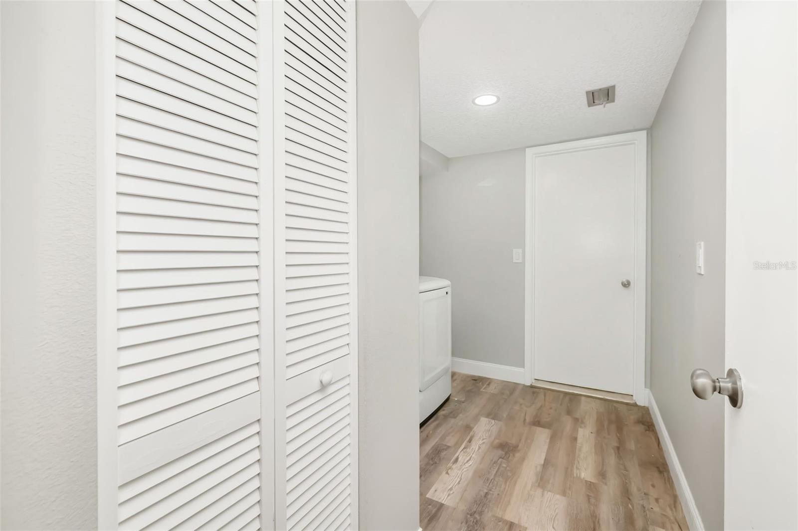 Image 29 of 58 For 928 Laurel Avenue