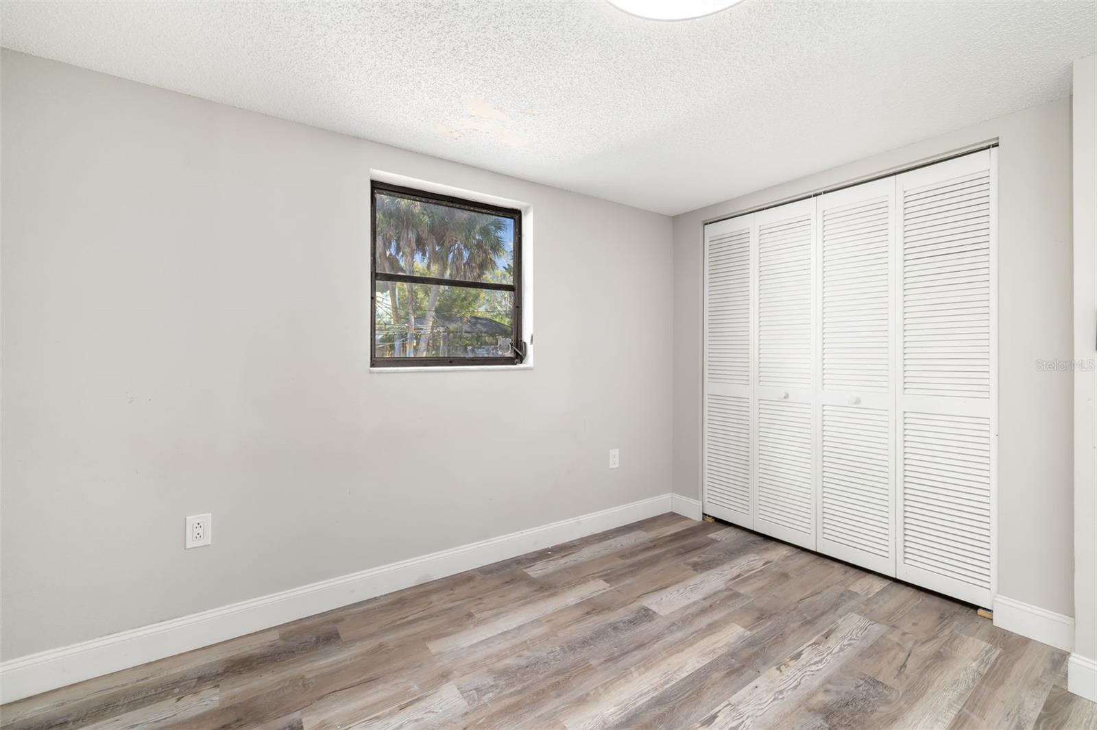 Image 30 of 58 For 928 Laurel Avenue