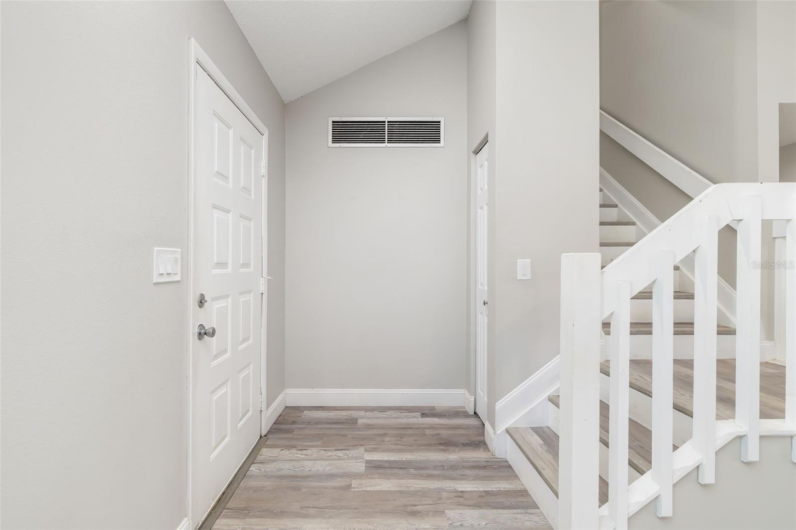 Image 4 of 58 For 928 Laurel Avenue