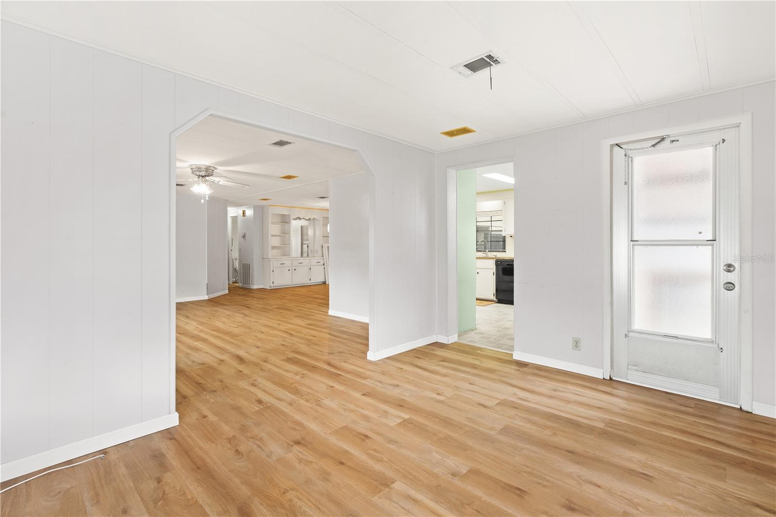 Image 11 of 26 For 6710 36th Avenue E 241