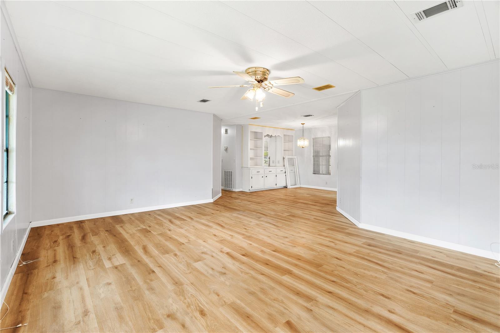 Image 9 of 26 For 6710 36th Avenue E 241