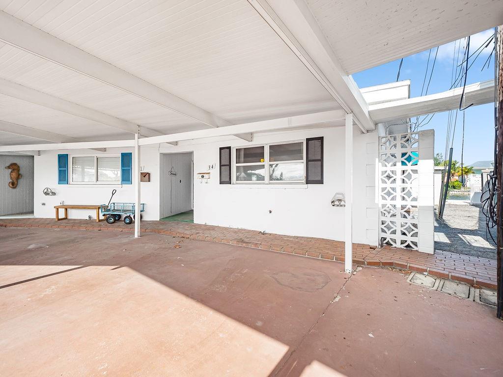 Image 14 of 59 For 34 Seaside Court