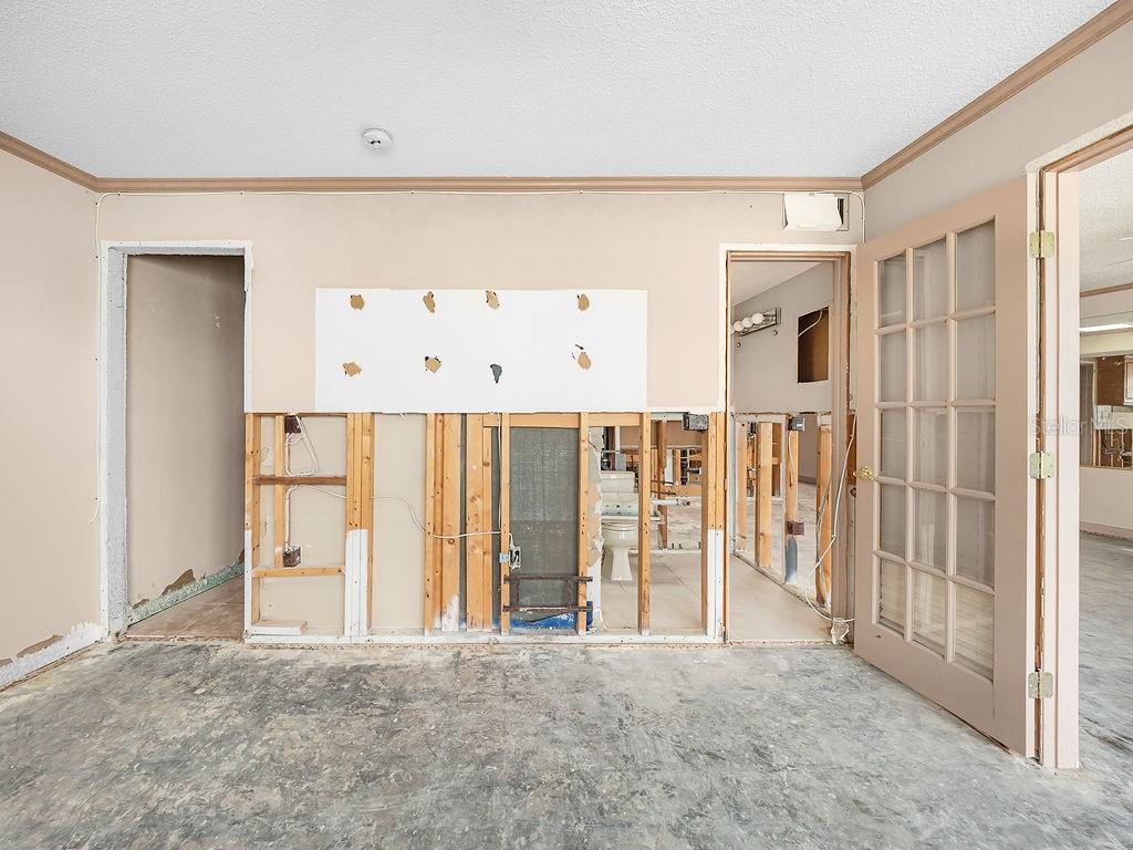 Image 27 of 59 For 34 Seaside Court