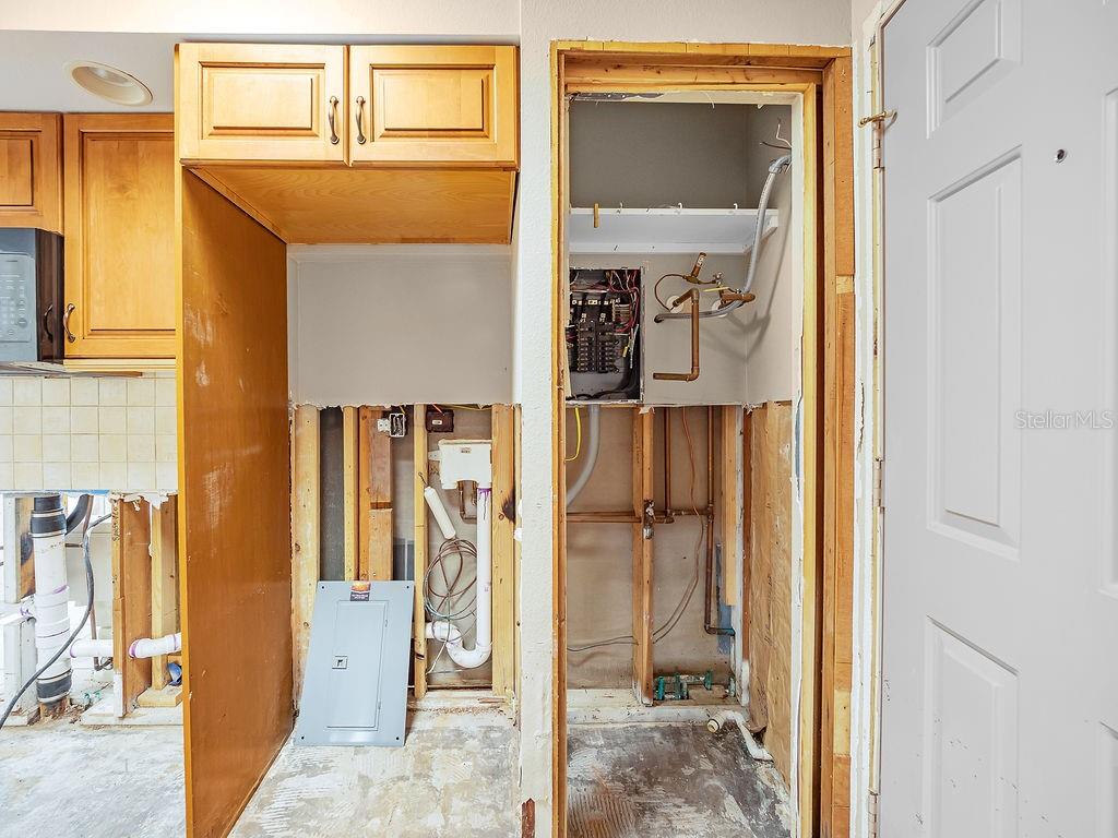 Image 34 of 59 For 34 Seaside Court