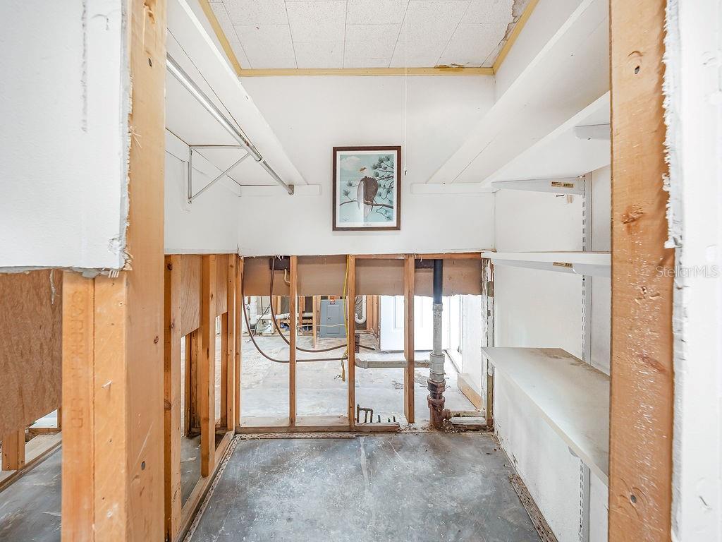 Image 42 of 59 For 34 Seaside Court