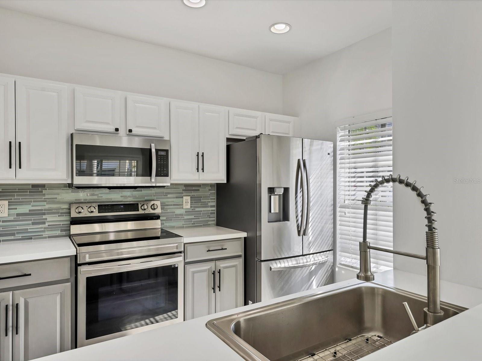 Image 11 of 33 For 262 Cape Harbour Loop 101